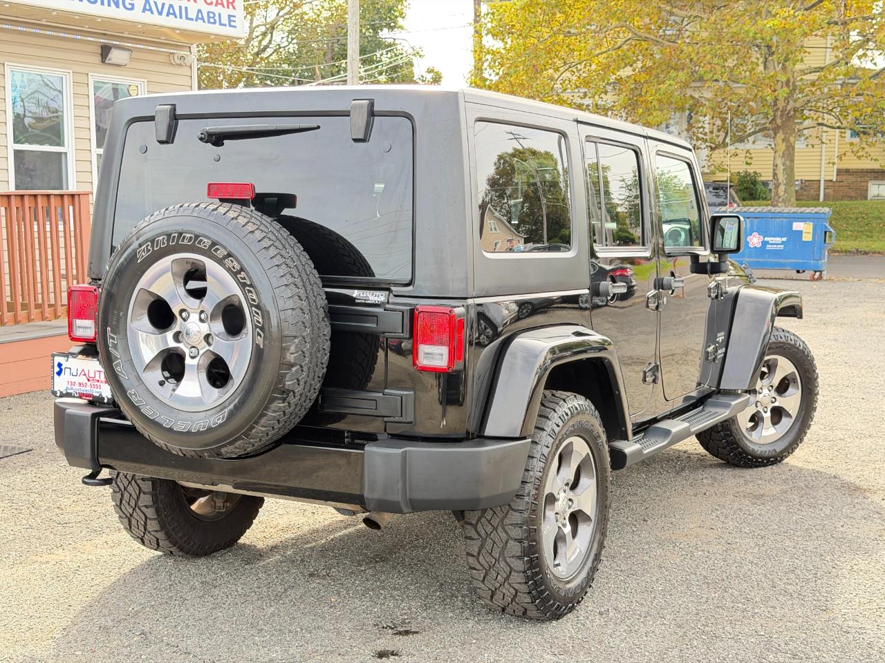 Jeep Wrangler Unlimited 4WD 4dr Sahara 2016