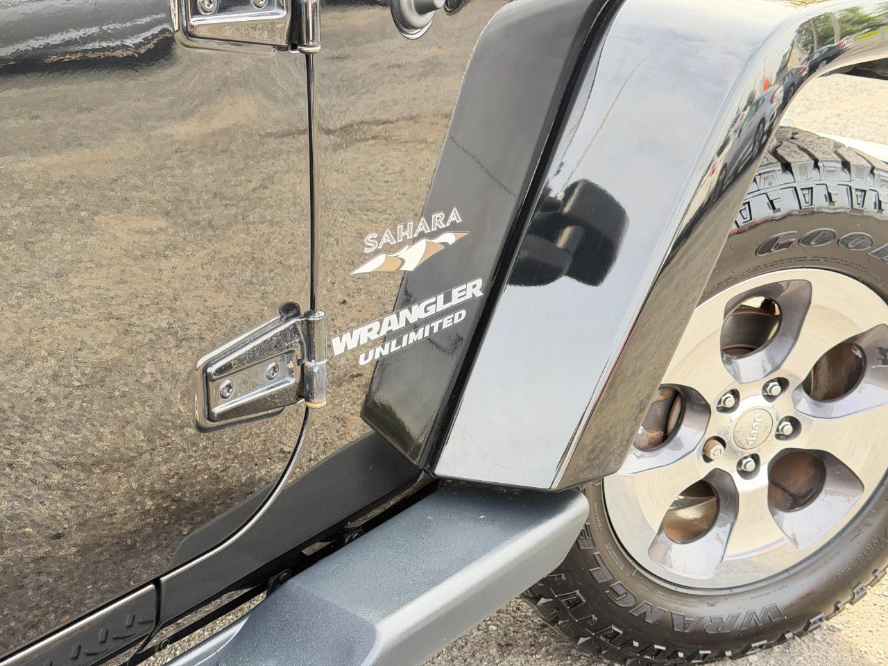 Jeep Wrangler Unlimited 4WD 4dr Sahara 2016