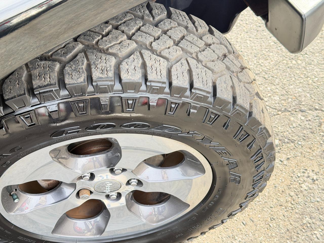 Jeep Wrangler Unlimited 4WD 4dr Sahara 2016
