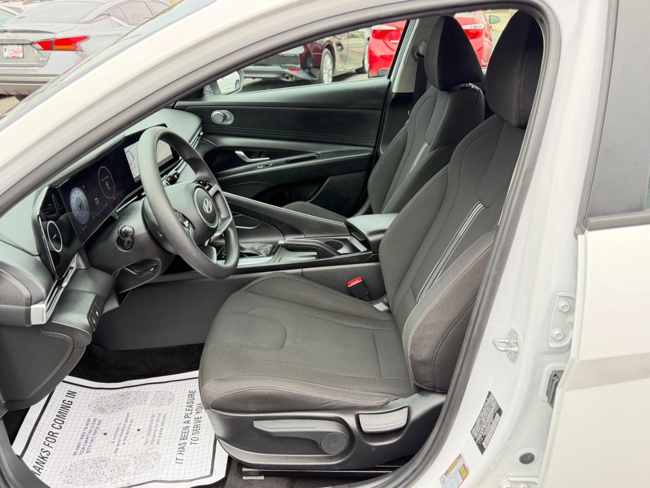 Hyundai Elantra SEL IVT 2024