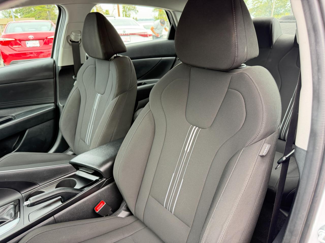 Hyundai Elantra SEL IVT 2024