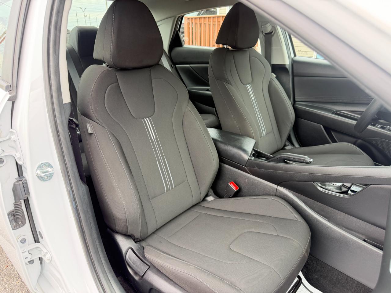 Hyundai Elantra SEL IVT 2024