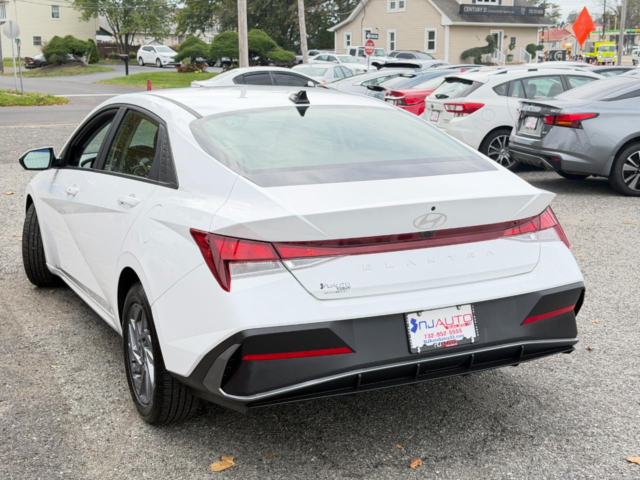 Hyundai Elantra SEL IVT 2024