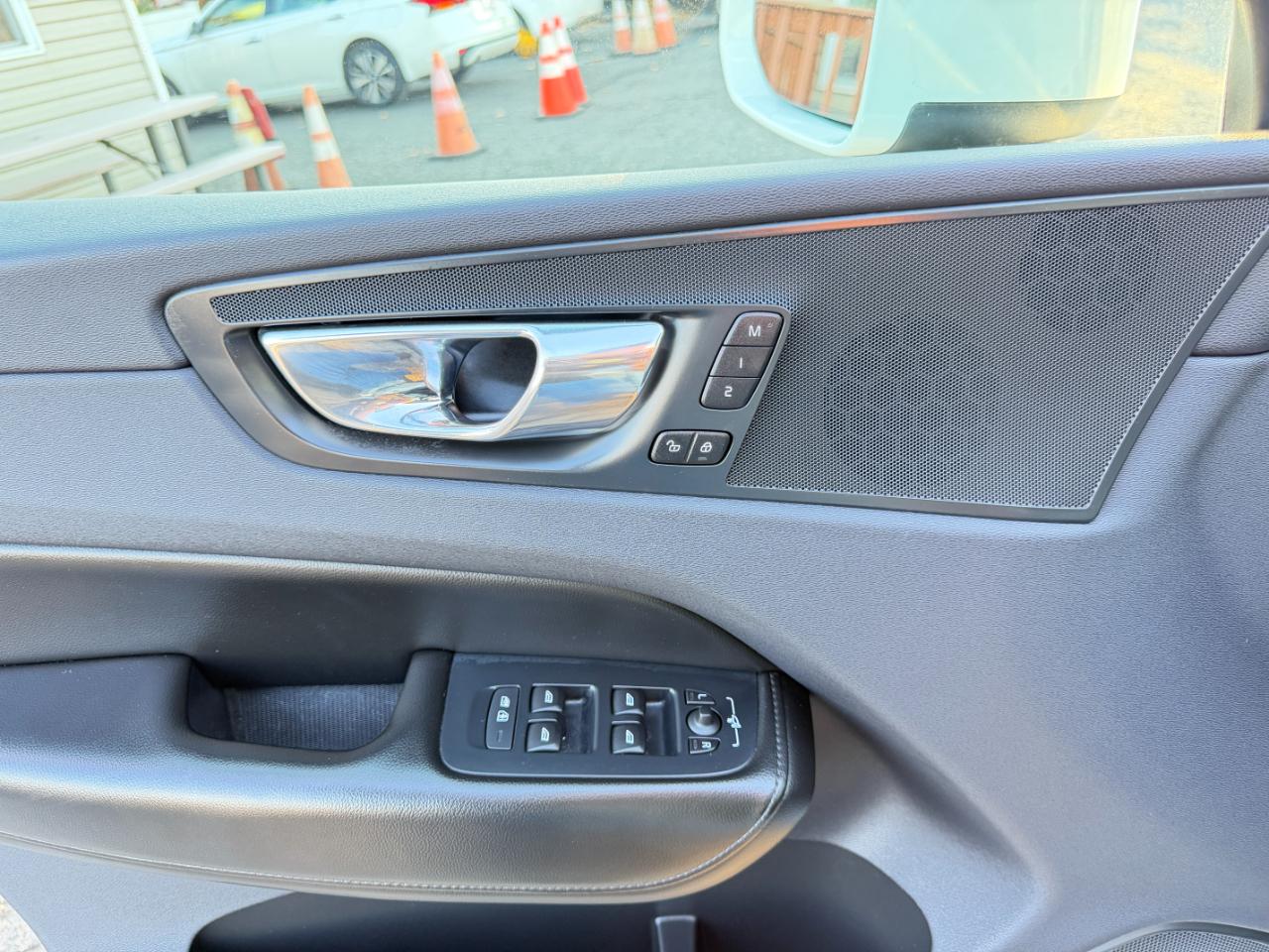 Volvo XC60 T5 AWD Momentum 2019