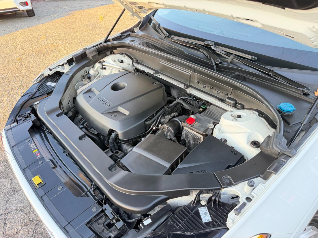 Volvo XC60 T5 AWD Momentum 2019