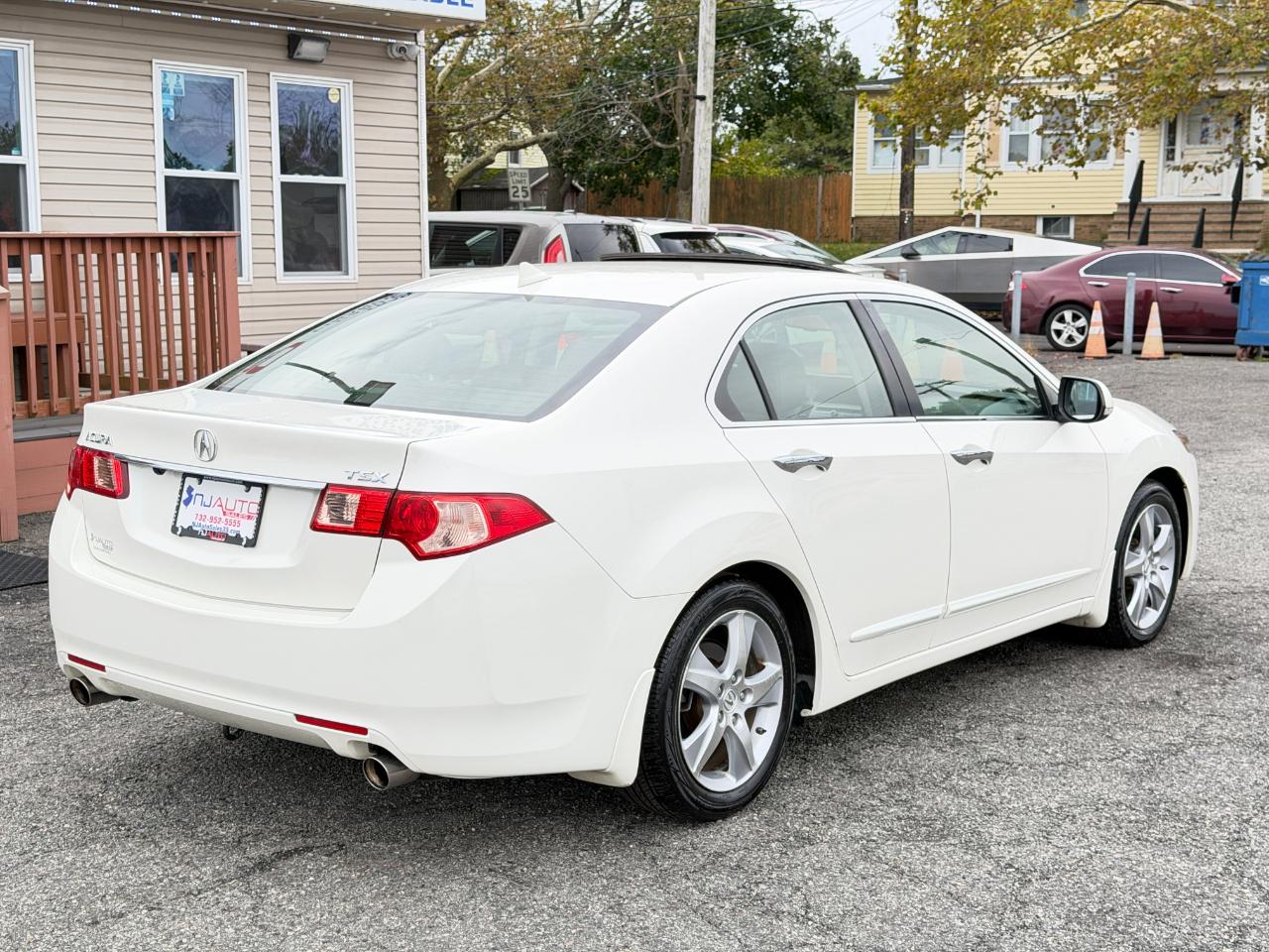 Acura TSX 4dr Sdn I4 Auto Tech Pkg 2011