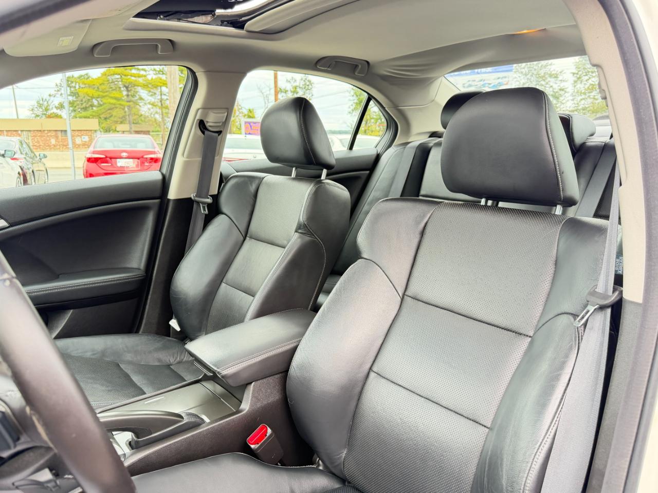 Acura TSX 4dr Sdn I4 Auto Tech Pkg 2011