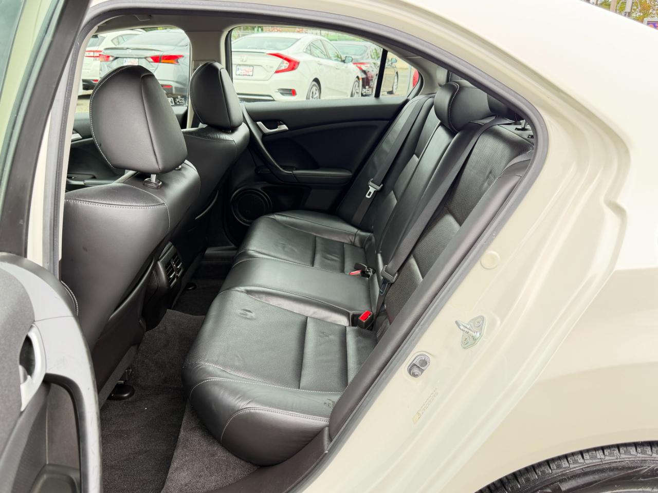 Acura TSX 4dr Sdn I4 Auto Tech Pkg 2011