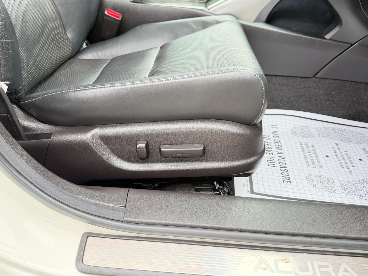 Acura TSX 4dr Sdn I4 Auto Tech Pkg 2011
