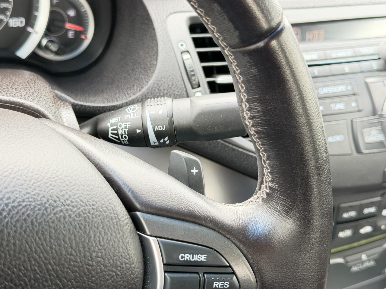 Acura TSX 4dr Sdn I4 Auto Tech Pkg 2011