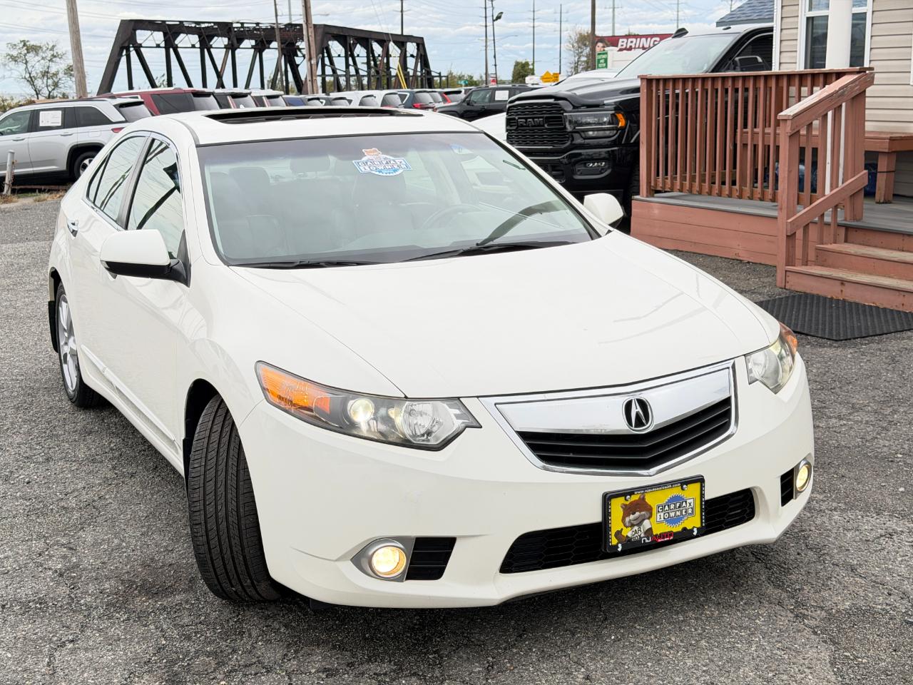 Acura TSX 4dr Sdn I4 Auto Tech Pkg 2011