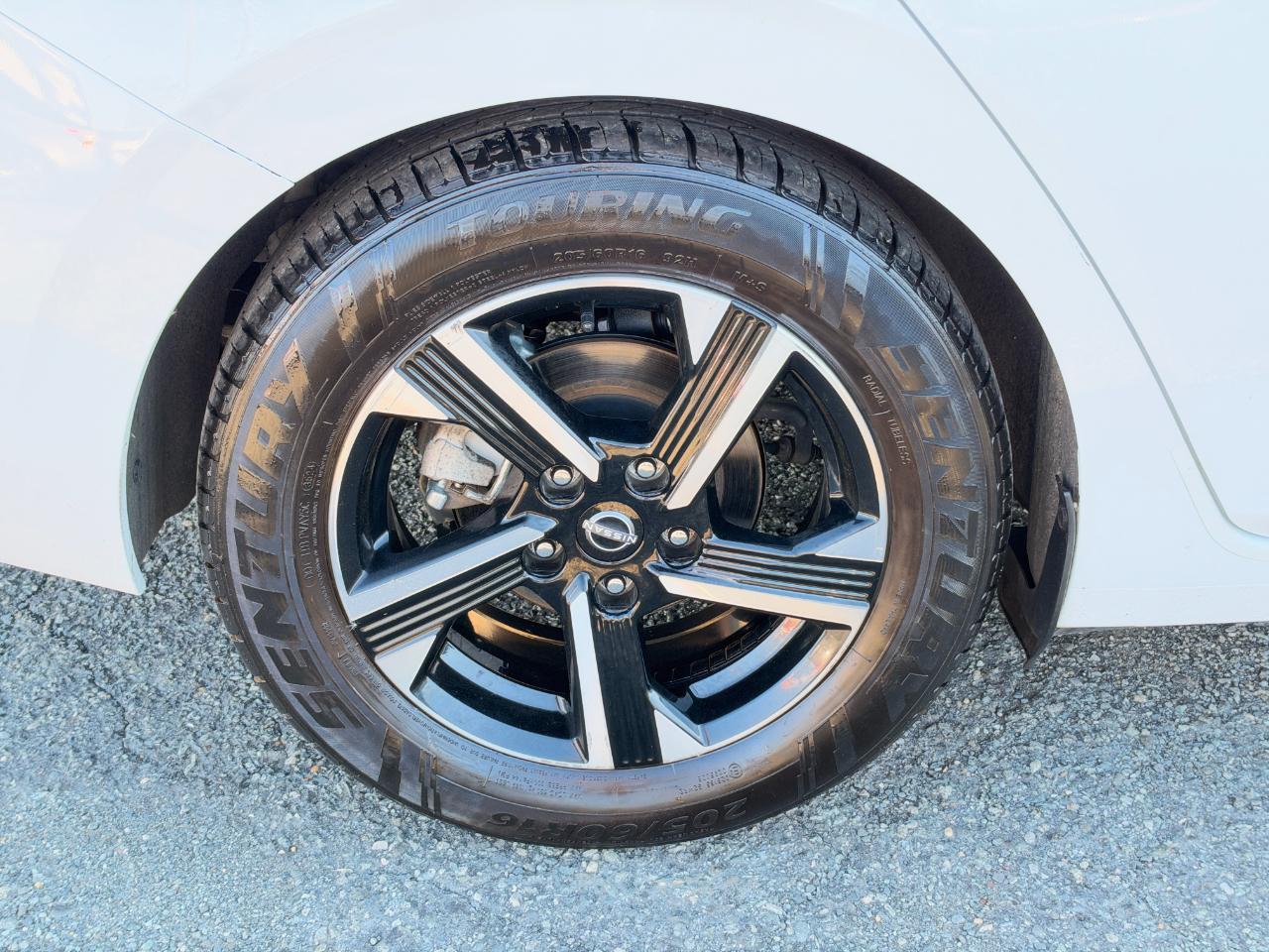 Nissan Sentra SV CVT 2024