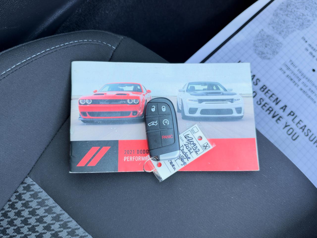 Dodge Challenger  2021