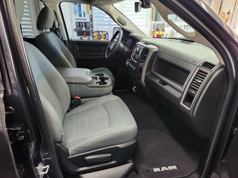 RAM 1500 Tradesman Quad Cab 2WD 2016