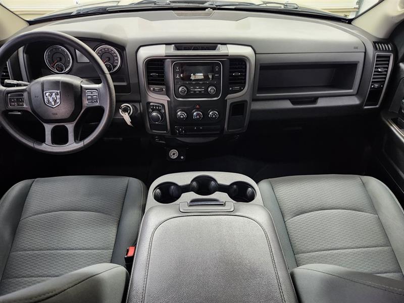 RAM 1500 Tradesman Quad Cab 2WD 2016