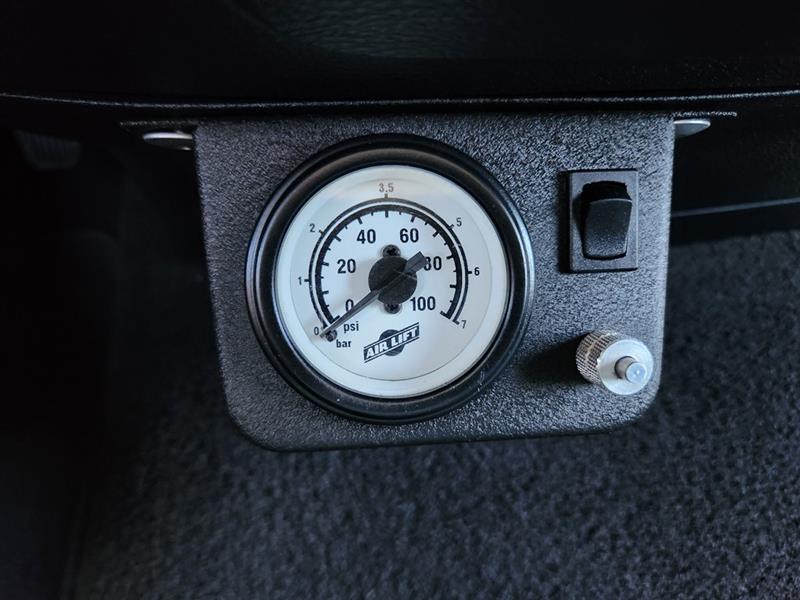 RAM 1500 Tradesman Quad Cab 2WD 2016