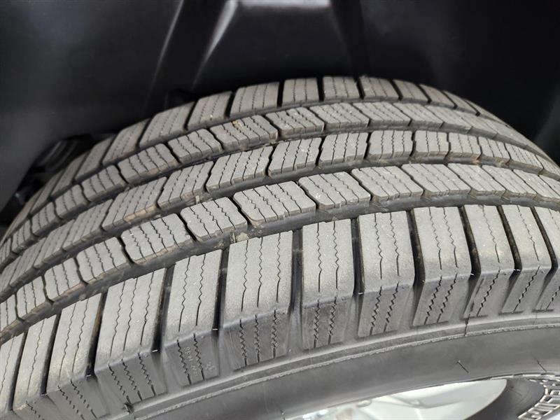 RAM 1500 Tradesman Quad Cab 2WD 2016