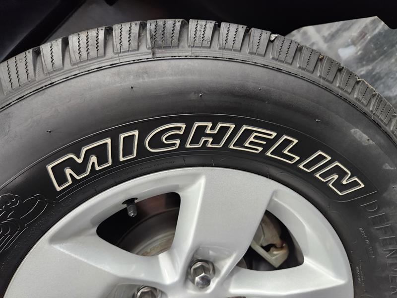 RAM 1500 Tradesman Quad Cab 2WD 2016