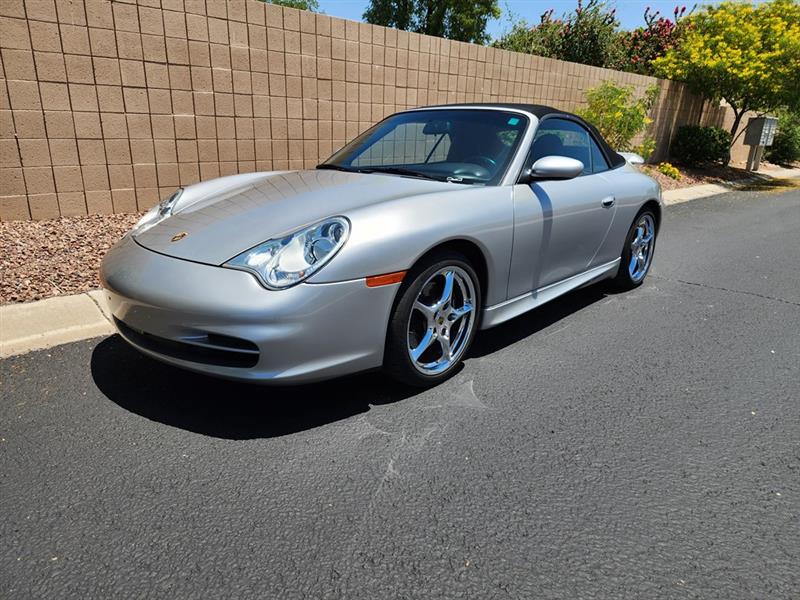 Porsche 911 Carrera Cabriolet 2003