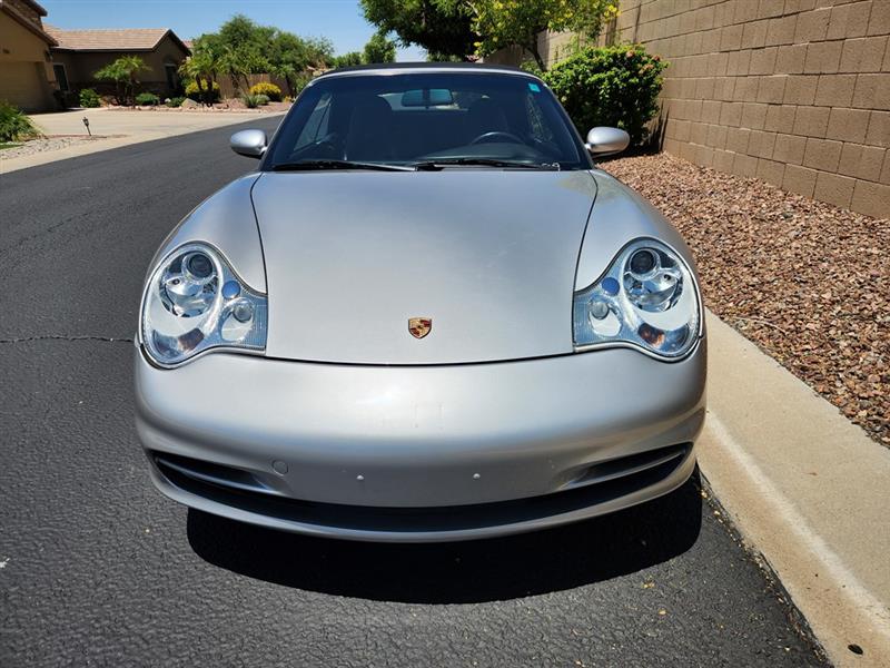 Porsche 911 Carrera Cabriolet 2003