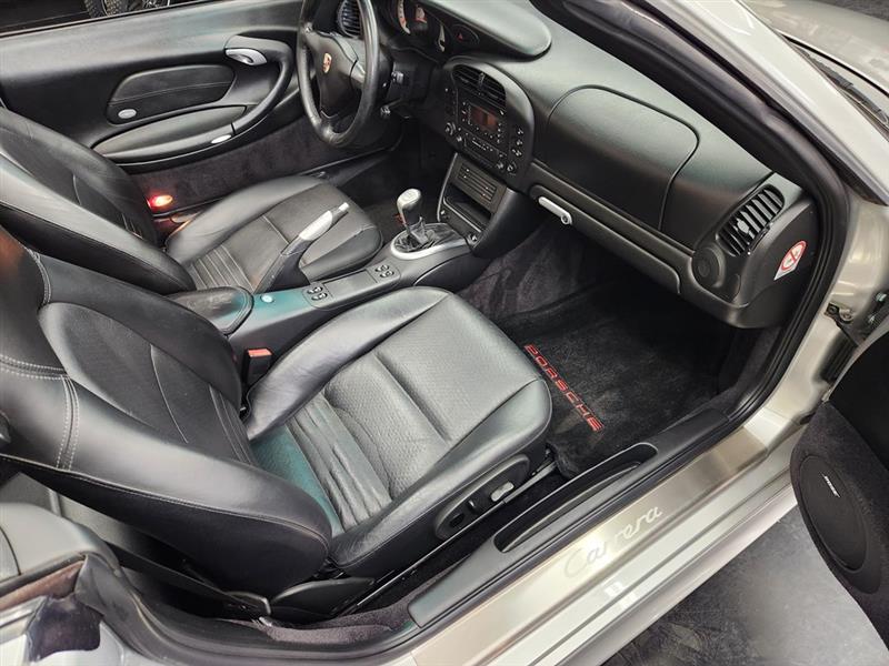 Porsche 911 Carrera Cabriolet 2003