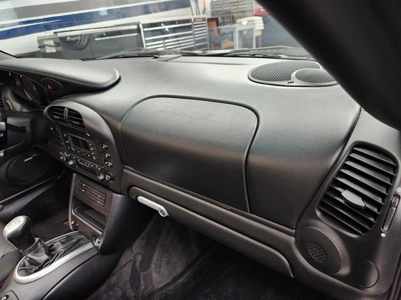 Porsche 911 Carrera Cabriolet 2003