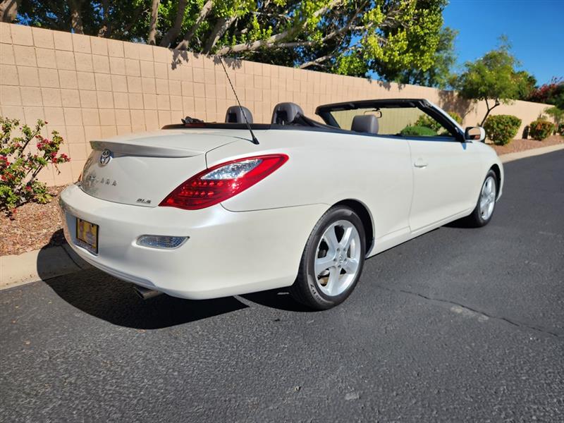 2008 Toyota Camry Solara SLE photo 3
