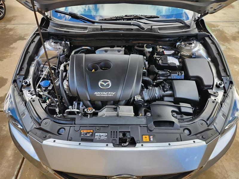 Mazda MAZDA3 s Grand Touring 2016