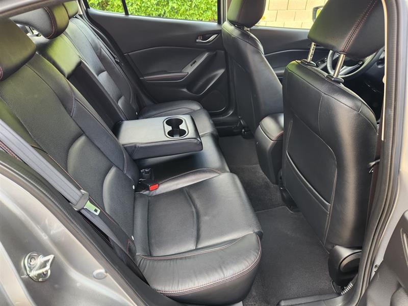 Mazda MAZDA3 s Grand Touring 2016