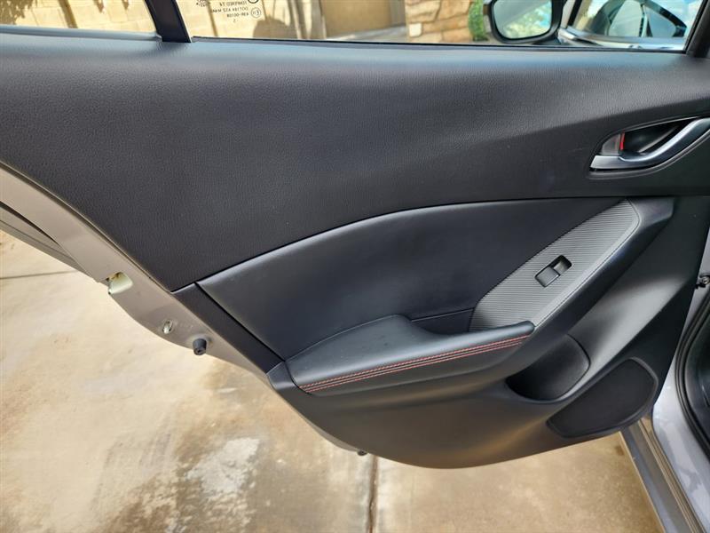 Mazda MAZDA3 s Grand Touring 2016