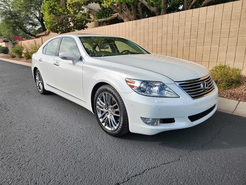 2010 Lexus LS 460 Luxury Sedan