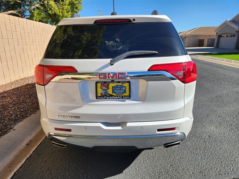 GMC Acadia Denali FWD 2017