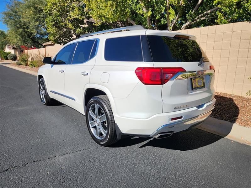 GMC Acadia Denali FWD 2017