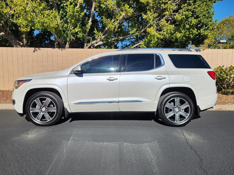 GMC Acadia Denali FWD 2017