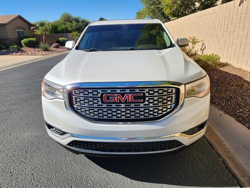 GMC Acadia Denali FWD 2017