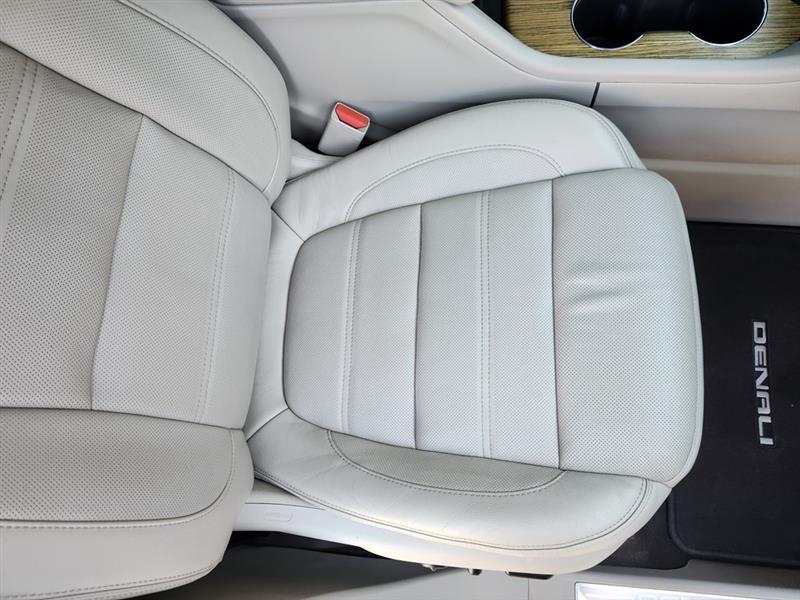 GMC Acadia Denali FWD 2017