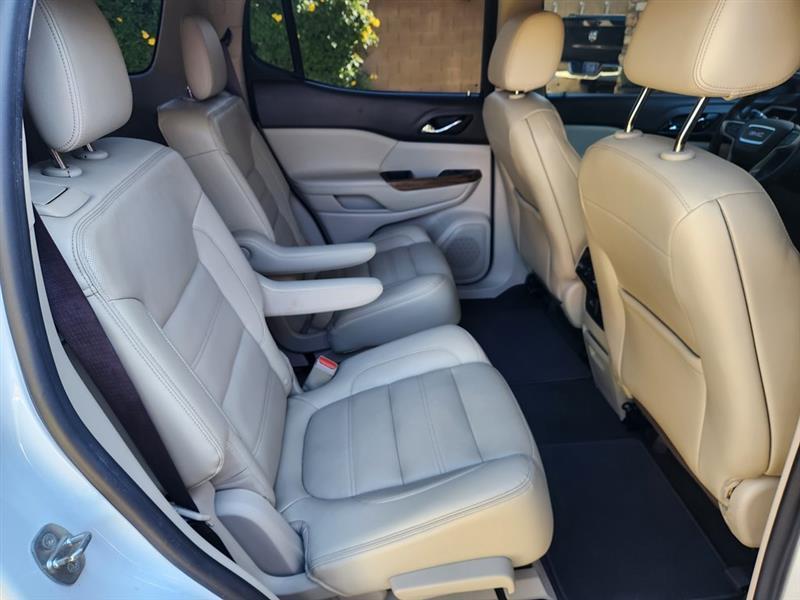 GMC Acadia Denali FWD 2017