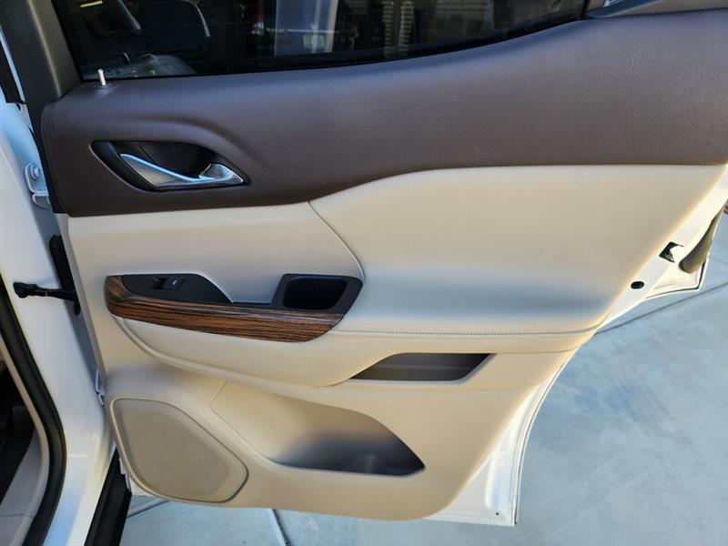 GMC Acadia Denali FWD 2017