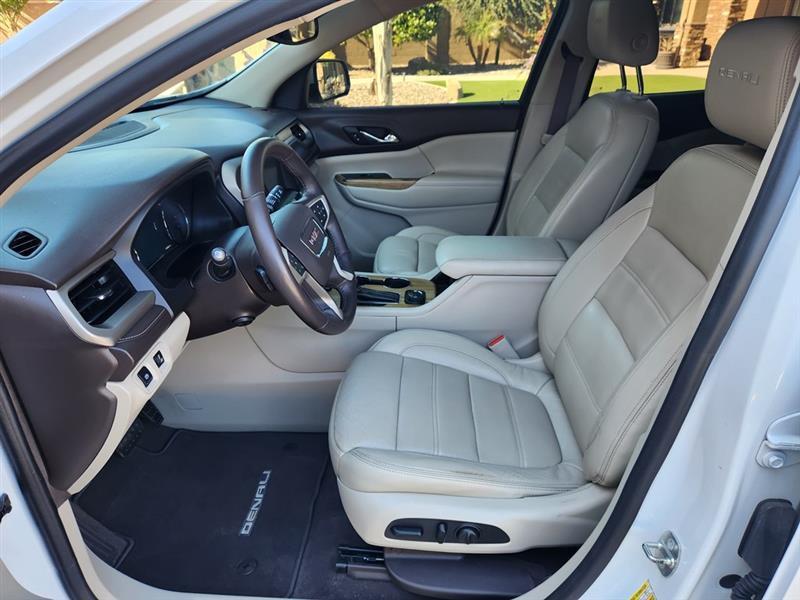 GMC Acadia Denali FWD 2017