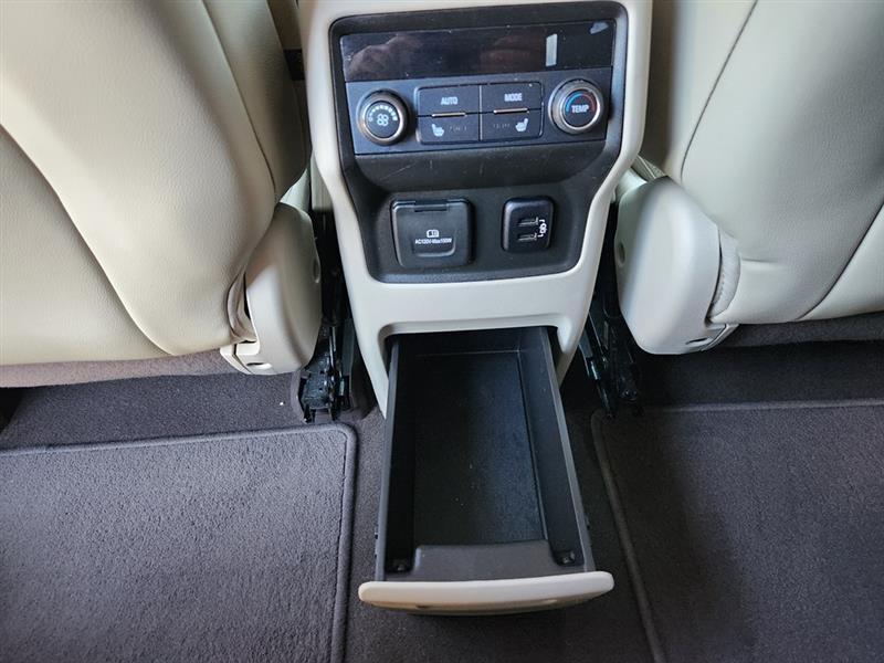 GMC Acadia Denali FWD 2017