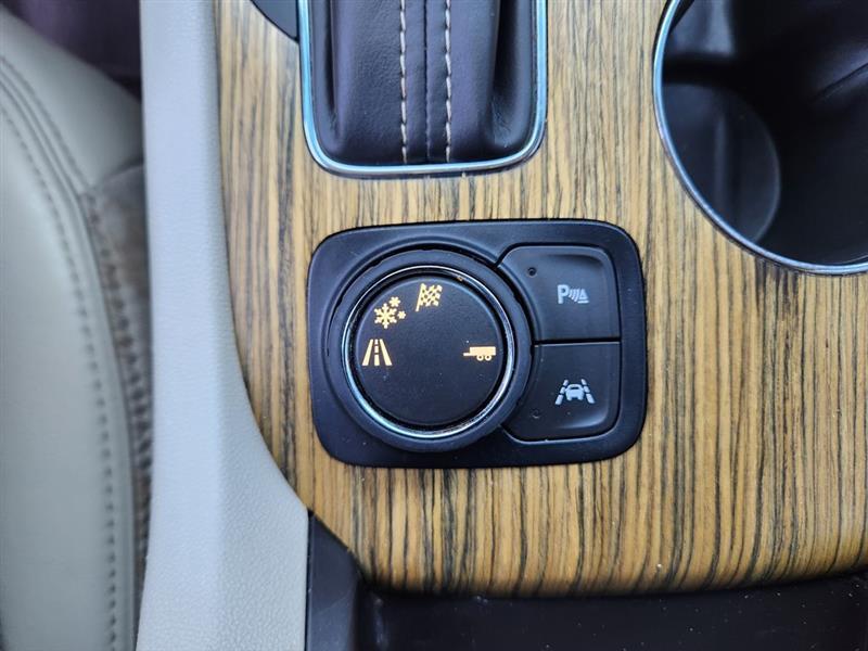 GMC Acadia Denali FWD 2017