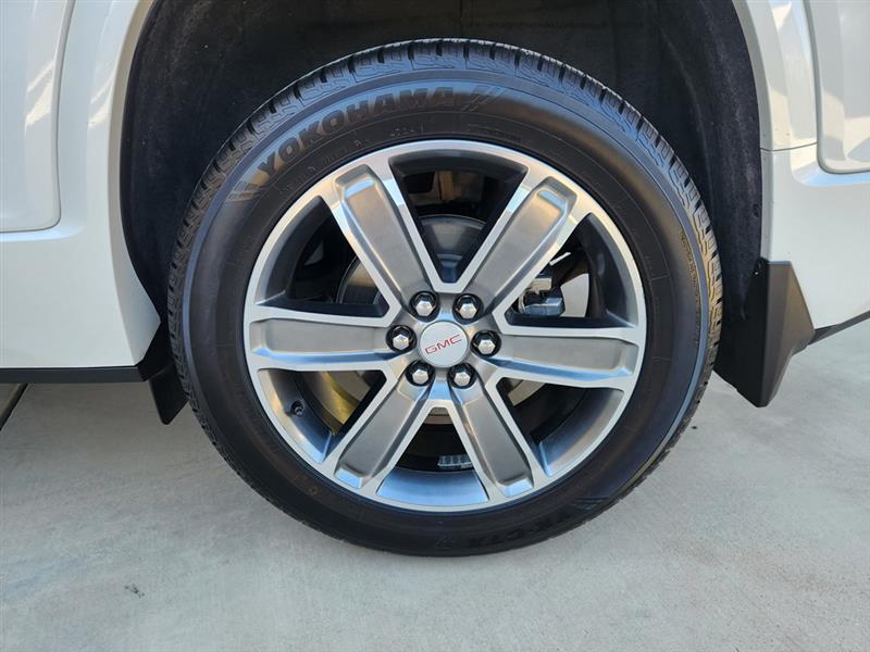 GMC Acadia Denali FWD 2017