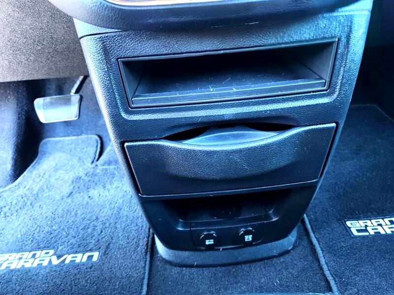 Dodge Grand Caravan SE 2014