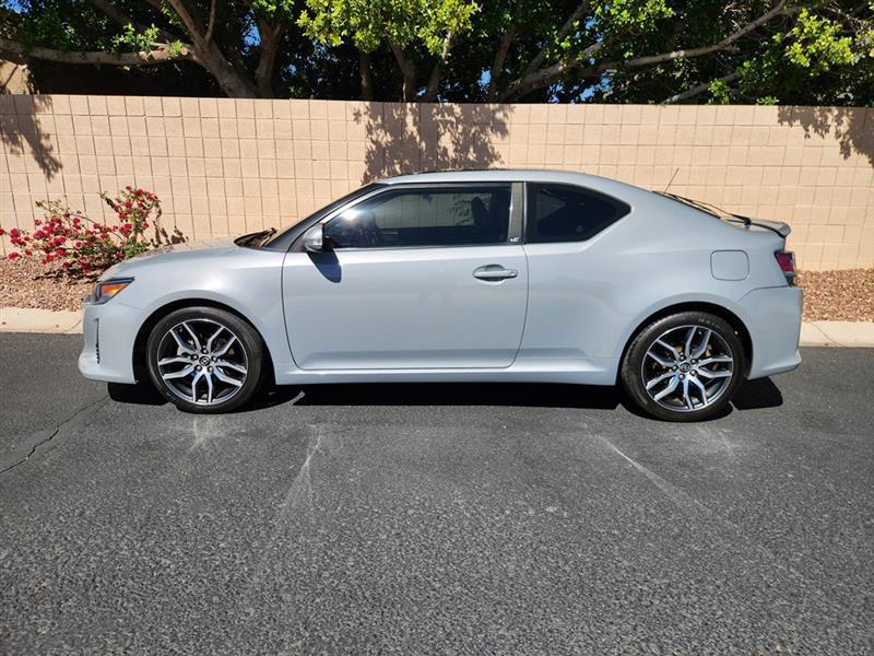 Scion tC Sports Coupe 6-Spd AT 2014