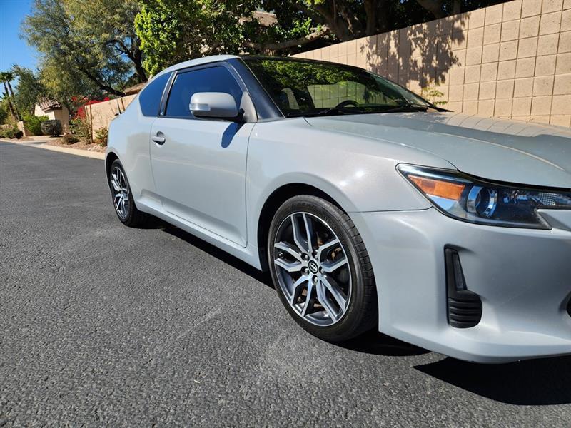 Scion tC Sports Coupe 6-Spd AT 2014