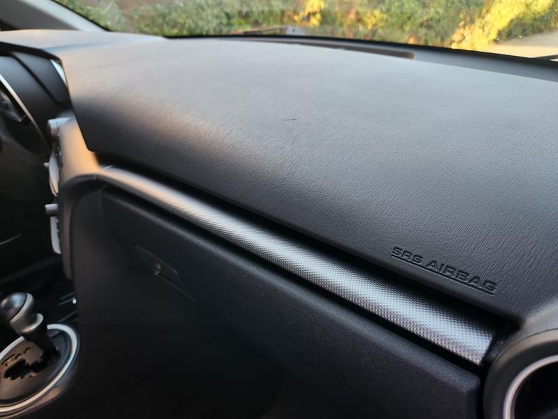 Scion tC Sports Coupe 6-Spd AT 2014