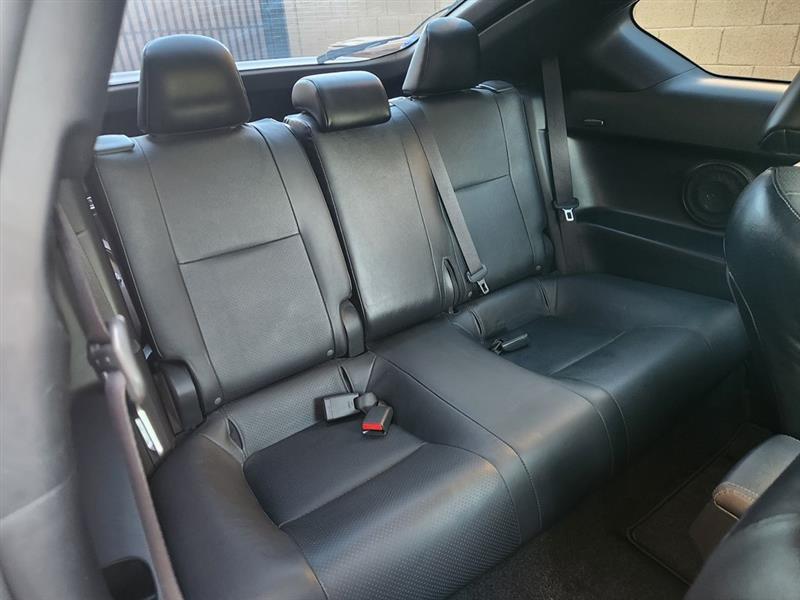 Scion tC Sports Coupe 6-Spd AT 2014