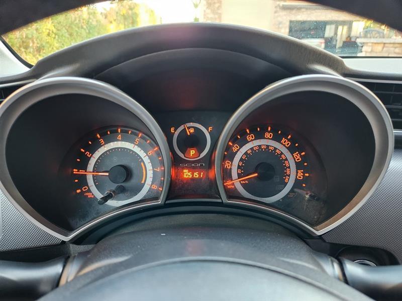 Scion tC Sports Coupe 6-Spd AT 2014