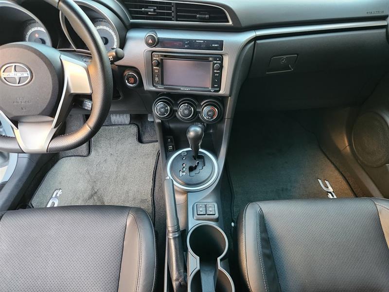 Scion tC Sports Coupe 6-Spd AT 2014
