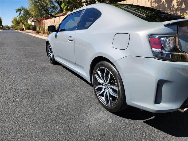 Scion tC Sports Coupe 6-Spd AT 2014
